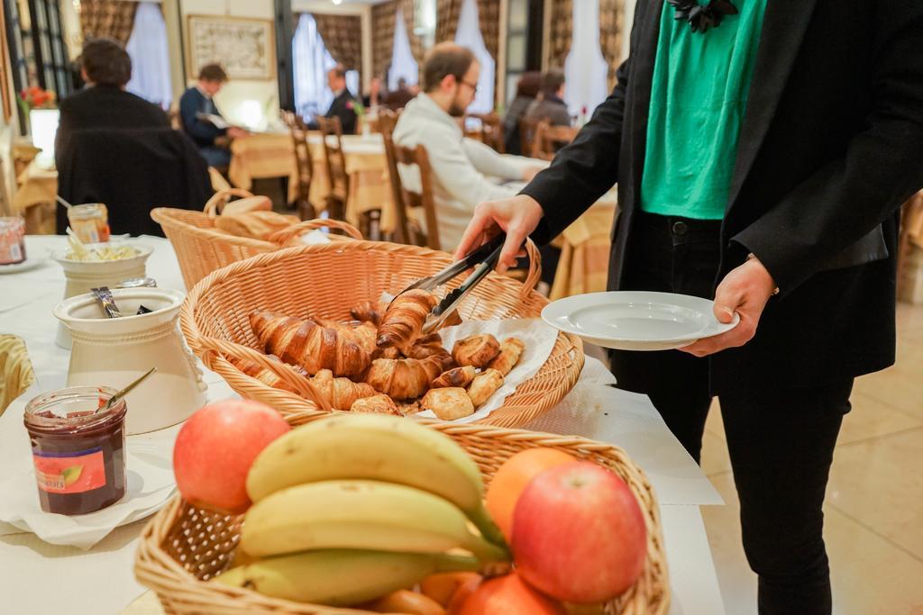 Hotel Du Helder Лион Экстерьер фото